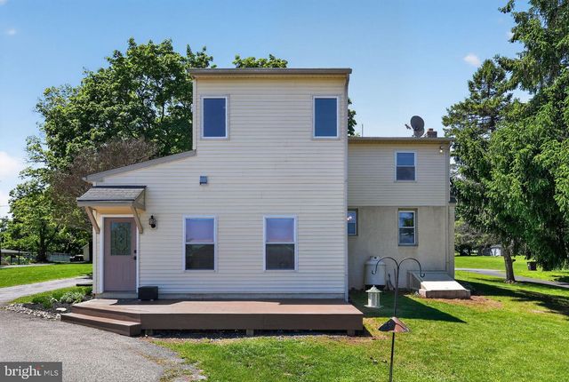 1525 COLLEGE AVE, Collegeville, PA 19426