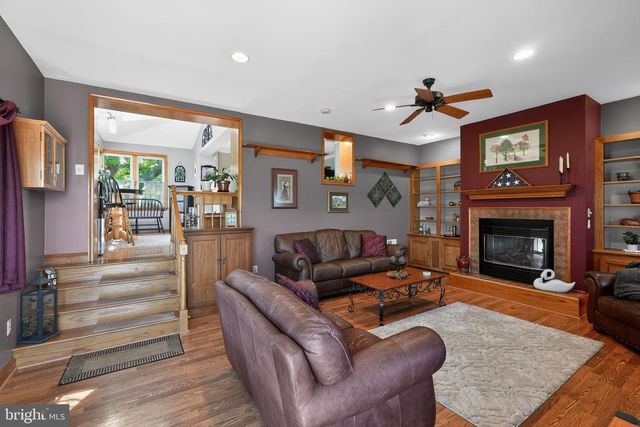 1525 COLLEGE AVE, Collegeville, PA 19426
