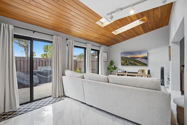 7136 SW 105th Court 7136, Miami, FL 33173