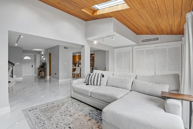 7136 SW 105th Court 7136, Miami, FL 33173