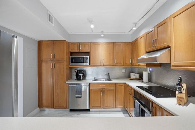 7136 SW 105th Court 7136, Miami, FL 33173