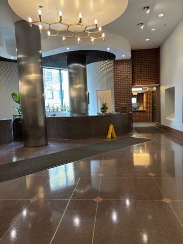 3660 N Lake Shore Drive 2109, Chicago, IL 60613