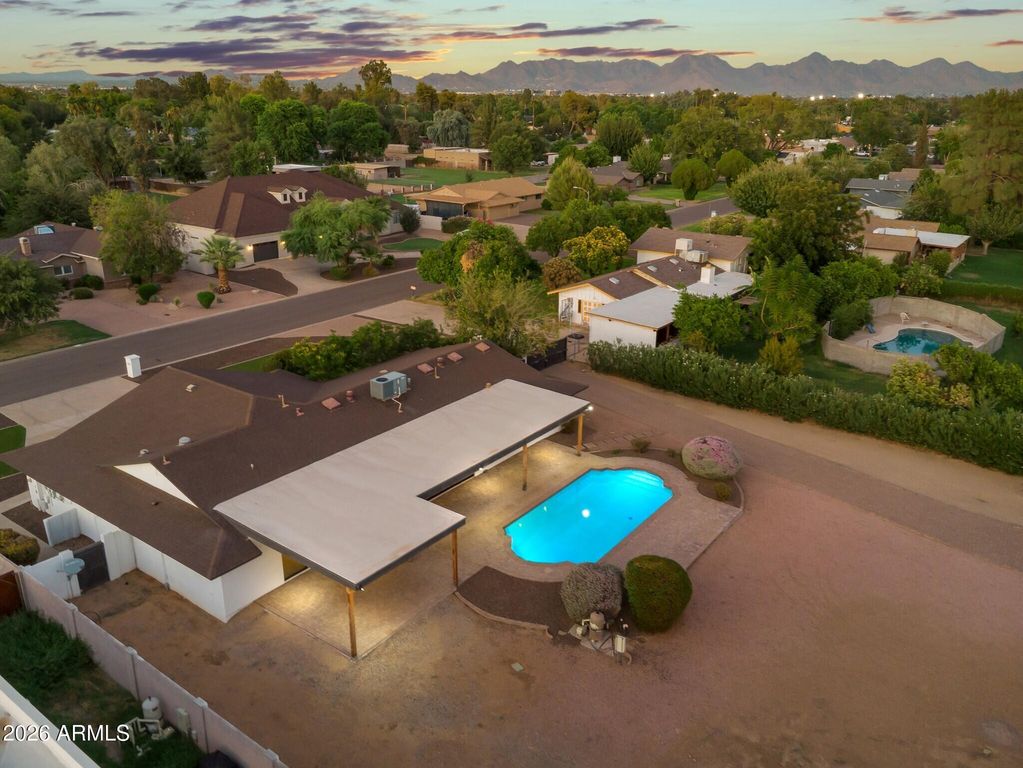 5211 E Windrose Drive, Scottsdale, AZ 85254 — photo 2