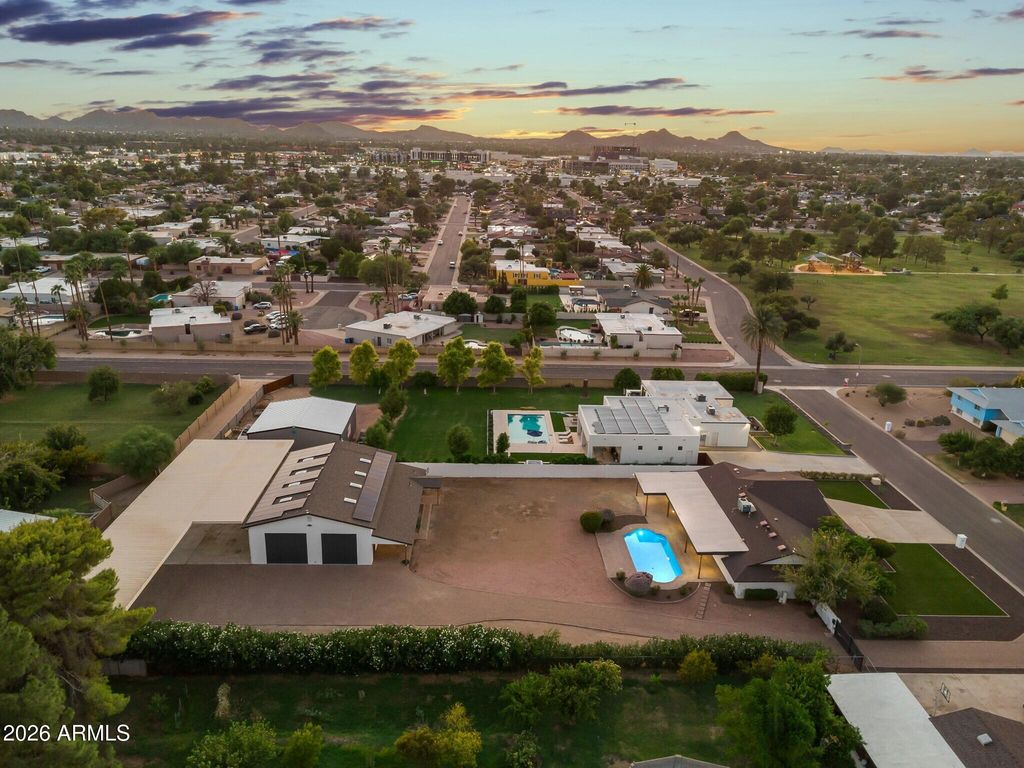 5211 E Windrose Drive, Scottsdale, AZ 85254 — photo 5