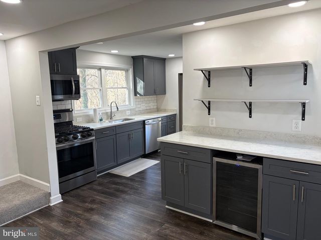 1806 JOHNSON RD, Annapolis, MD 21409