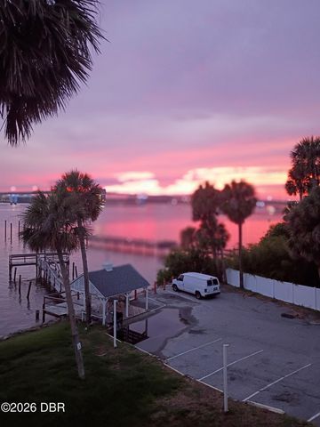 900 S Peninsula Dr Apt 308, Daytona Beach, FL 32118