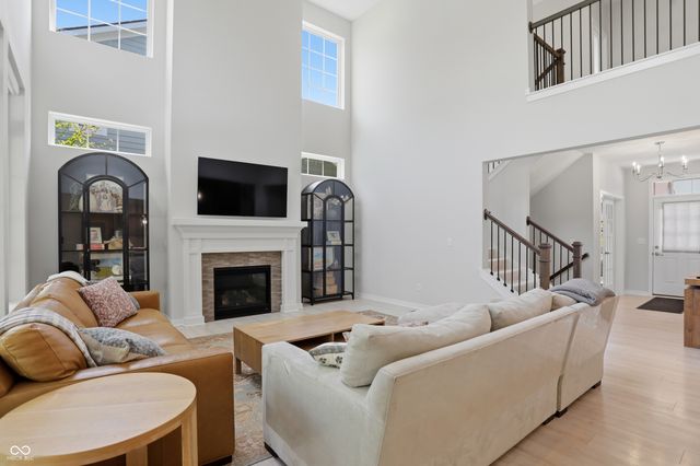 15573 Woodford Drive, Westfield, IN 46074