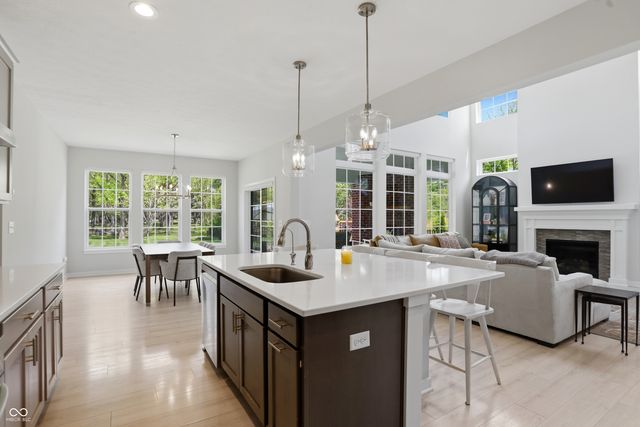 15573 Woodford Drive, Westfield, IN 46074