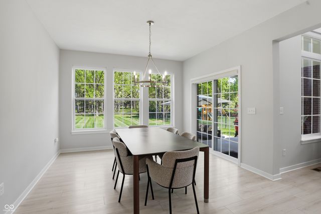 15573 Woodford Drive, Westfield, IN 46074