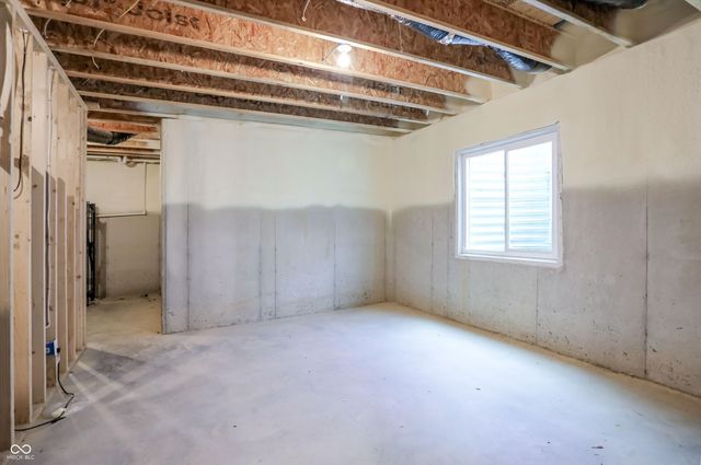 15573 Woodford Drive, Westfield, IN 46074