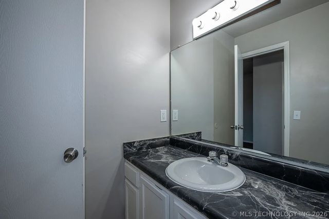 2421 E 87th Street 2D161, Tulsa, OK 74137