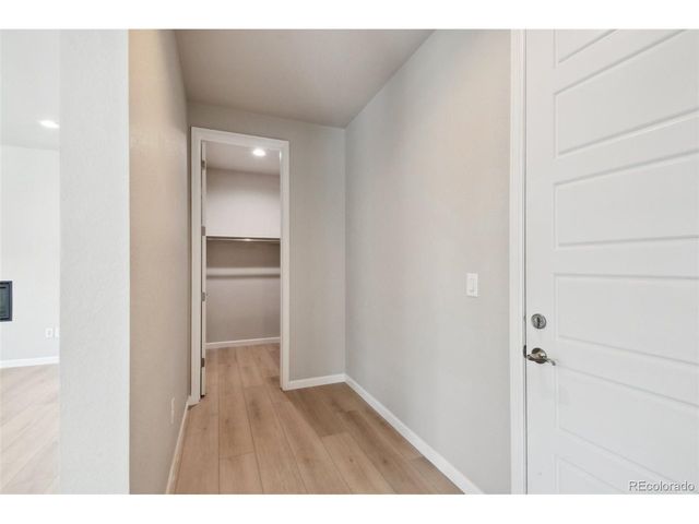 248 Hampshire Ln, Castle Pines, CO 80108
