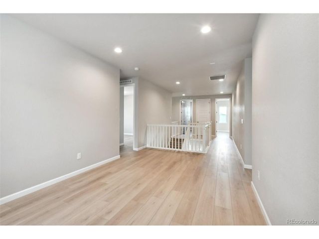 248 Hampshire Ln, Castle Pines, CO 80108
