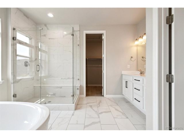 248 Hampshire Ln, Castle Pines, CO 80108