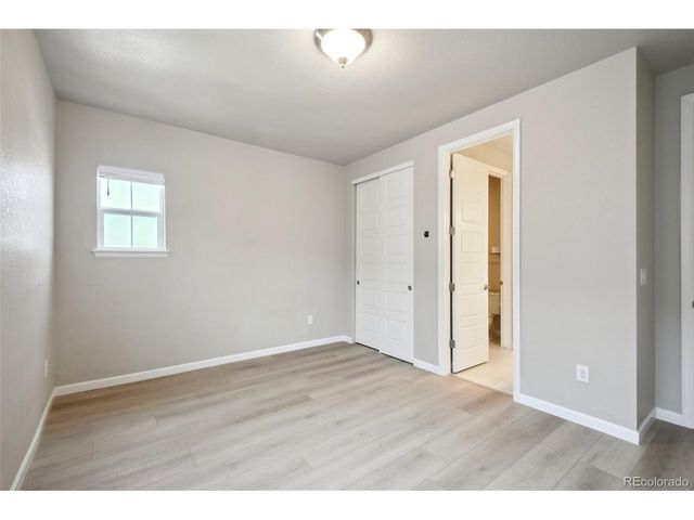 248 Hampshire Ln, Castle Pines, CO 80108