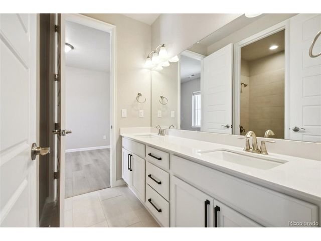 248 Hampshire Ln, Castle Pines, CO 80108