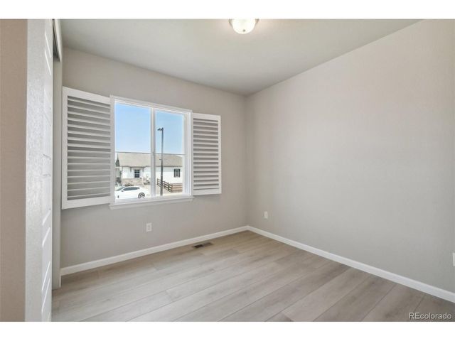 248 Hampshire Ln, Castle Pines, CO 80108