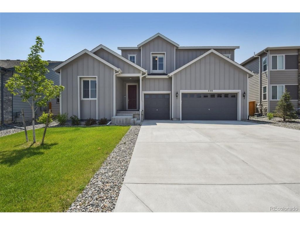 248 Hampshire Ln, Castle Pines, CO 80108