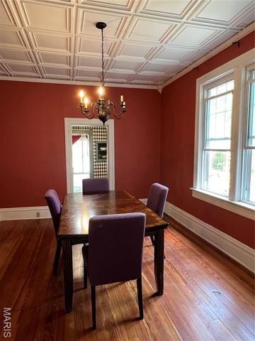 209 E Eldon Street, St James, MO 65559