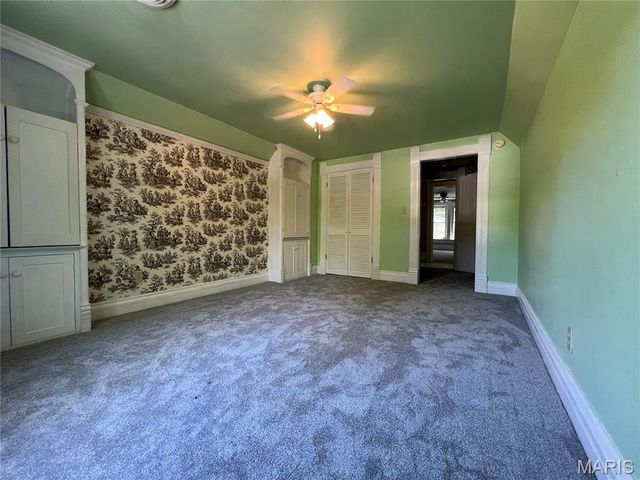 209 E Eldon Street, St James, MO 65559