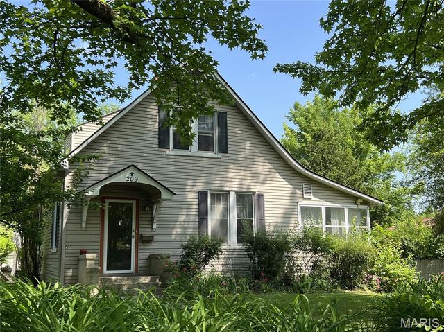 209 E Eldon Street, St James, MO 65559