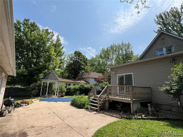209 E Eldon Street, St James, MO 65559