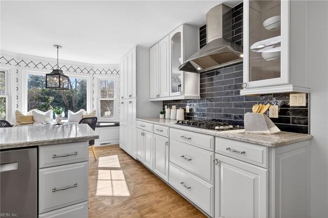 1005 Ditchley RD, Virginia Beach, VA 23451