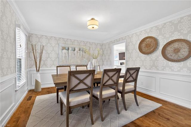 1005 Ditchley RD, Virginia Beach, VA 23451