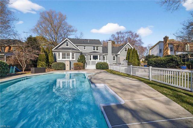 1005 Ditchley RD, Virginia Beach, VA 23451