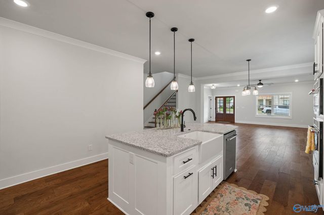 1604 Nordic Street NE, Huntsville, AL 35811