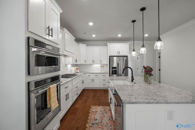 1604 Nordic Street NE, Huntsville, AL 35811