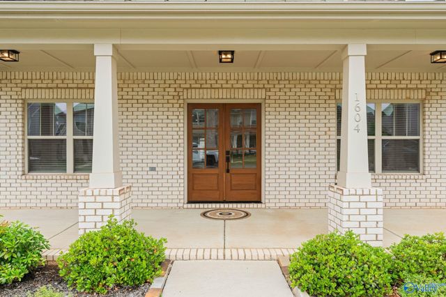 1604 Nordic Street NE, Huntsville, AL 35811