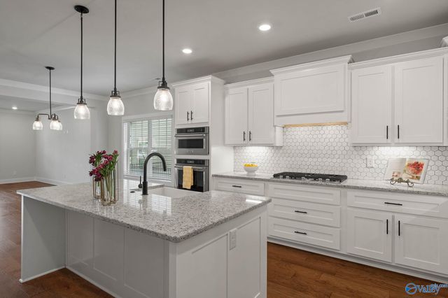 1604 Nordic Street NE, Huntsville, AL 35811