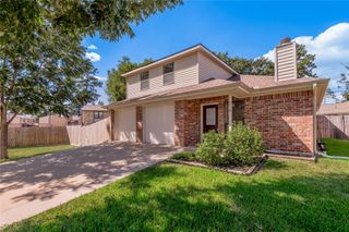 2418 Settlers Way, Huntsville, TX 77320