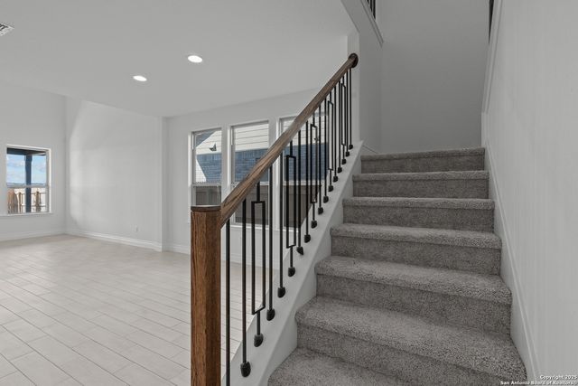 4044 Paddock Trail, Seguin, TX 78155