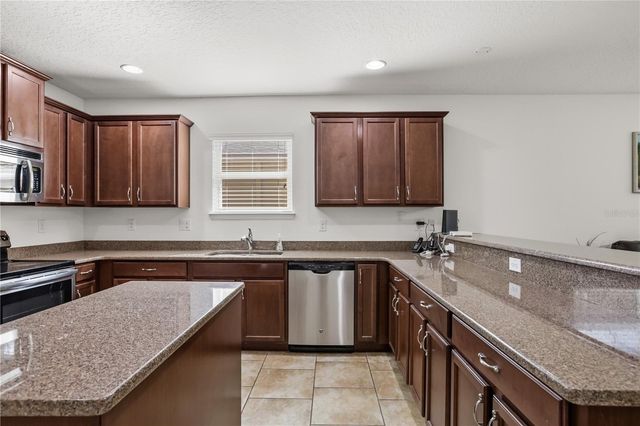 3637 BLACK DOG COURT, Tavares, FL 32778