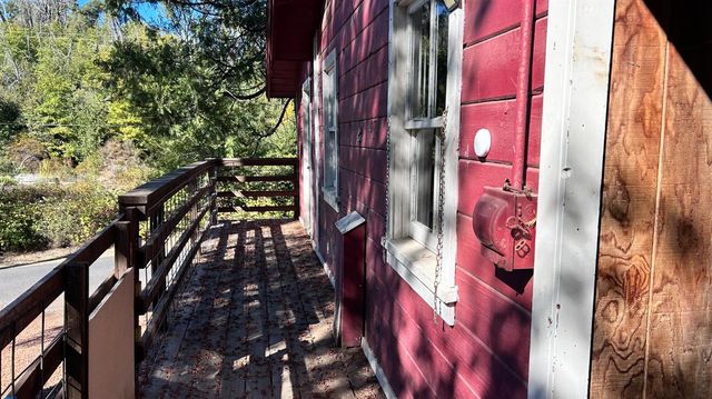 10210 E. Murray Creek Rd., Mountain Ranch, CA 95246