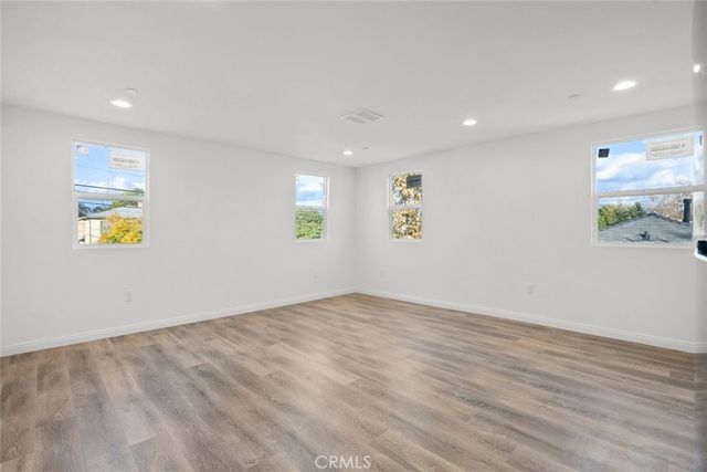 11560 Archwood Street, North Hollywood, CA 91606