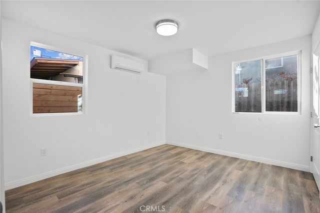 11560 Archwood Street, North Hollywood, CA 91606