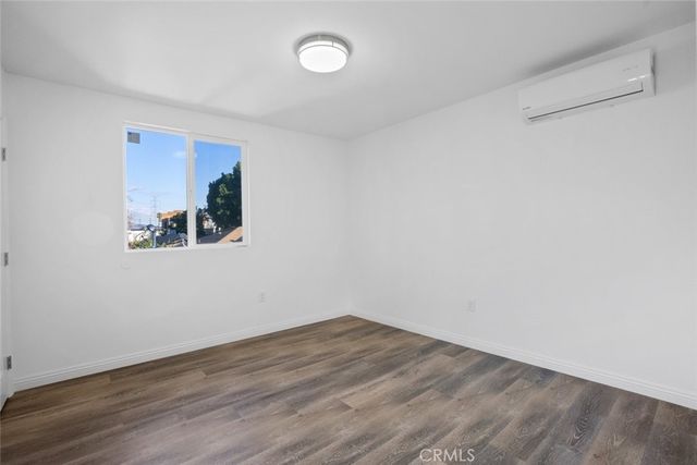 11560 Archwood Street, North Hollywood, CA 91606