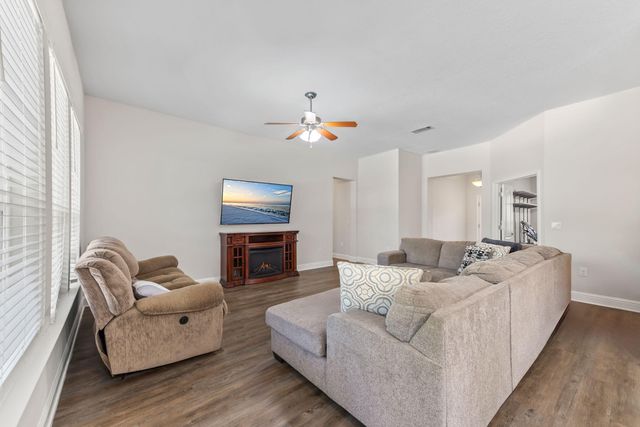 8310 Verano Street, Navarre, FL 32566