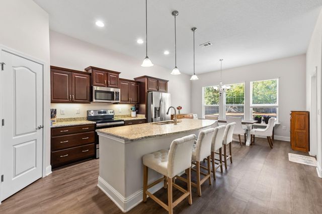 8310 Verano Street, Navarre, FL 32566