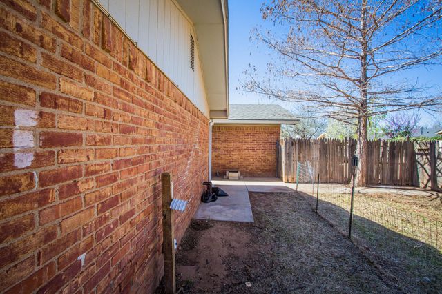 3408 70th Drive, Lubbock, TX 79413