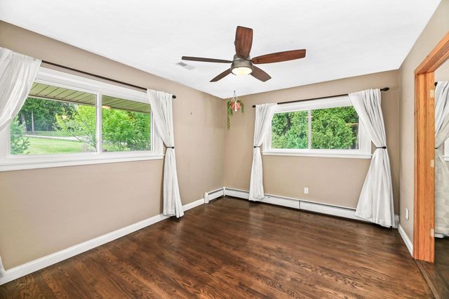 N63W15819 Claremore CIRCLE, Menomonee Falls, WI 53051