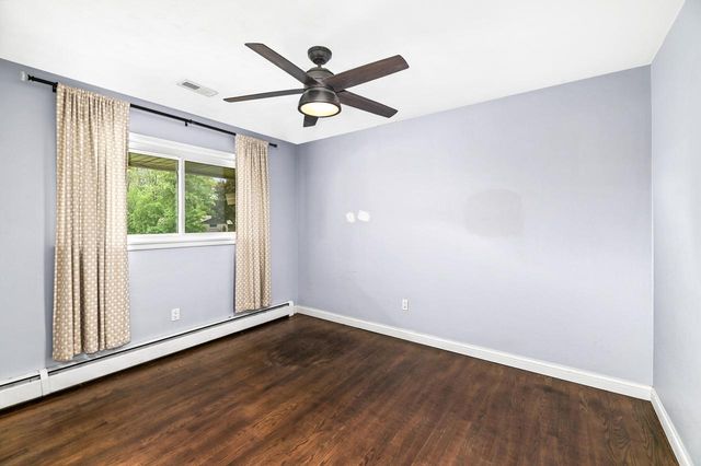 N63W15819 Claremore CIRCLE, Menomonee Falls, WI 53051