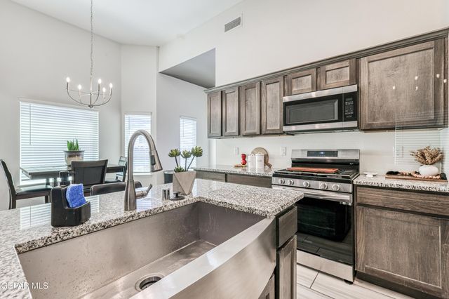 412 Villa Sol Court, Socorro, TX 79927