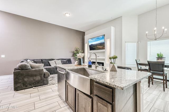 412 Villa Sol Court, Socorro, TX 79927