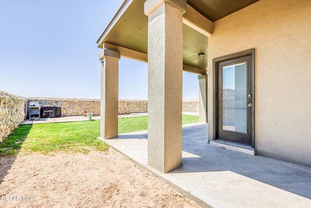 412 Villa Sol Court, Socorro, TX 79927