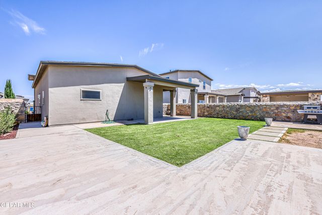 412 Villa Sol Court, Socorro, TX 79927