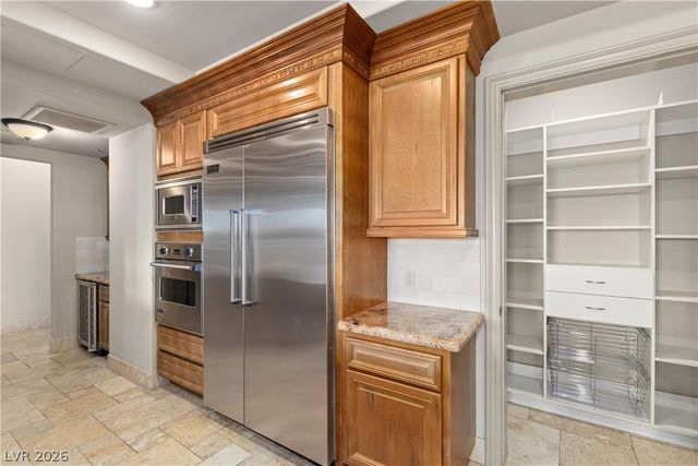 9103 Alta Drive 204, Las Vegas, NV 89145